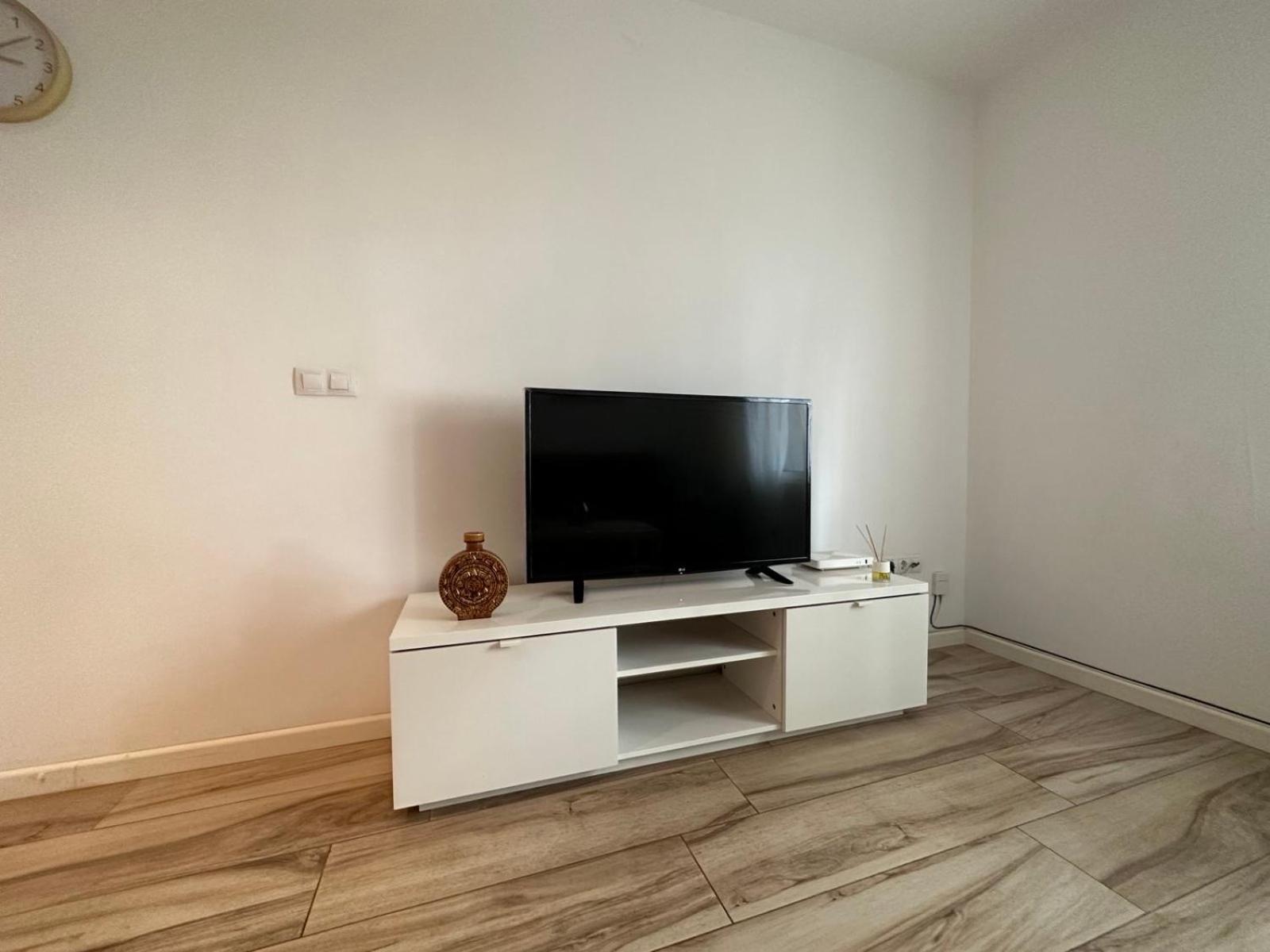 Carolinas Suit Apartment Alicante Exterior photo